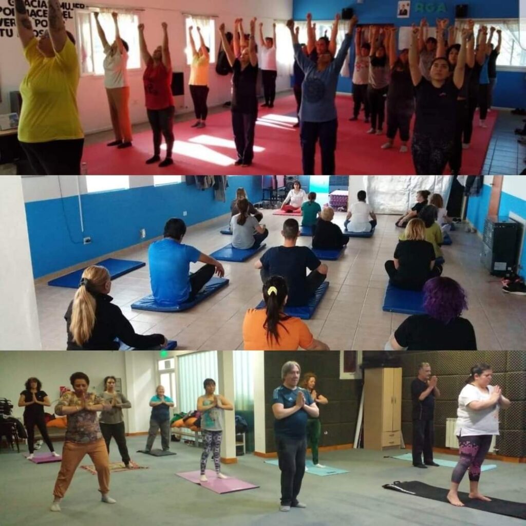yoga en grupo